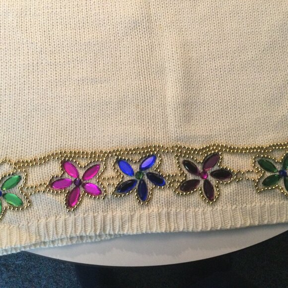 Lisa Ashley White Floral Ladies Bedazzled sweater Vintage size: M - Picture 5 of 6